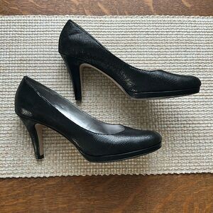 Anne Klein black pumps size 9M
